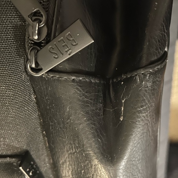 Beis The Weekender in Black - Picture 9 of 11